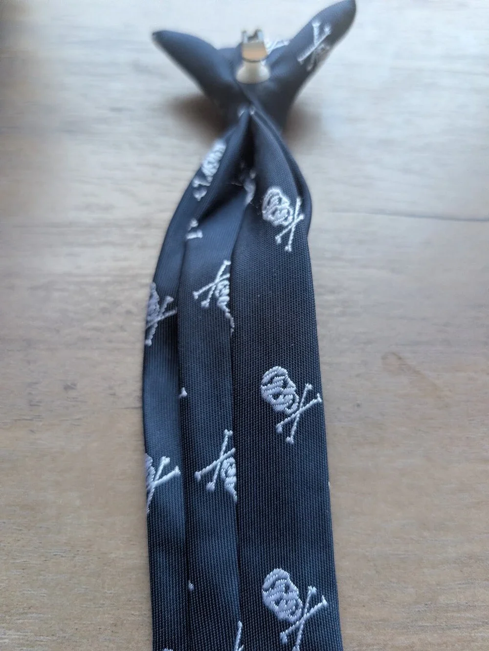 Skull And Crossbones Boys Tie